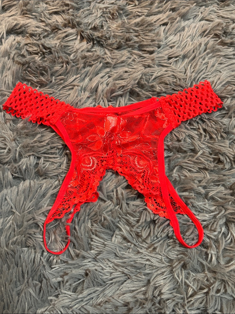 Red Lace Crotchless panties Thong with Floral Accent new nwot - Picture 4 of 4